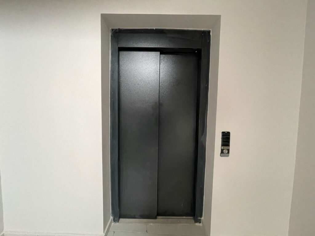 WhatsApp Image 2025-10-18 at 20.06.25_812a04e8