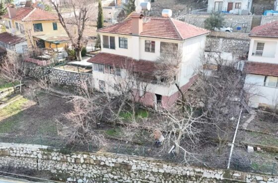 RE/MAX TOROS’TAN BEKİRALANI’NDA ACİL SATILIK MANZARALI DUBLEKS VİLLA