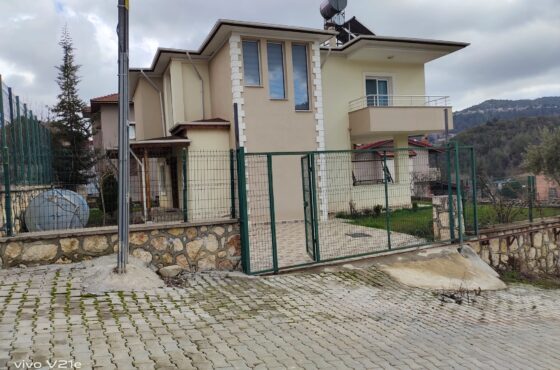 Mersin Soğucak Yaylası’nda Satılık 3+1 Villa – 374 m² Arsa İçinde Özel Yapım