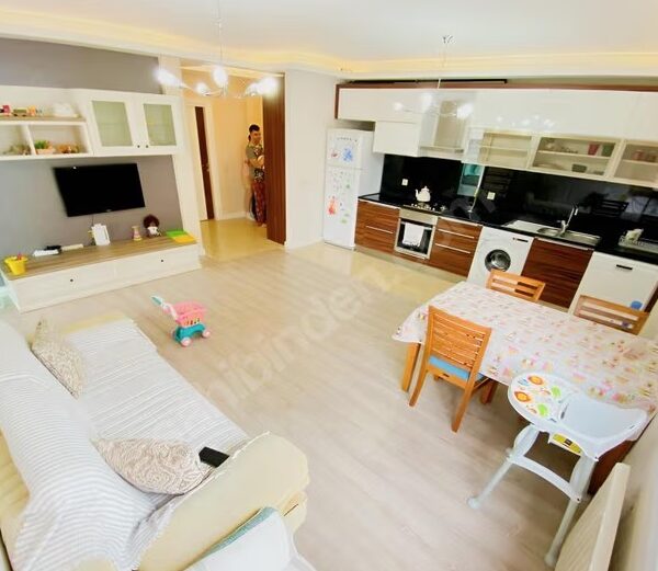 Mersin Yenişehir Çiftlikköy Kiralık Eşyalı 1+1 Daire