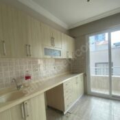 Mersin Mezitli İstiklal Mahallesi Kiralık 3+1 Site İçi Daire