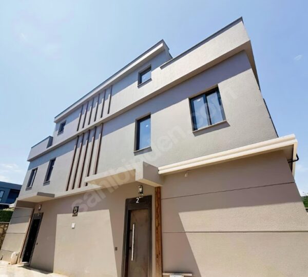 Mersin Mezitli Kuyuluk Mahallesi Satılık 4+1 Lüks Dubleks Villa
