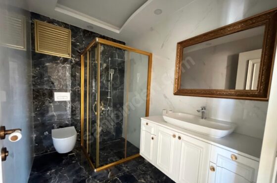 Mersin Mezitli Akdeniz Mahallesi Kiralık Lüks 4+1 Daire