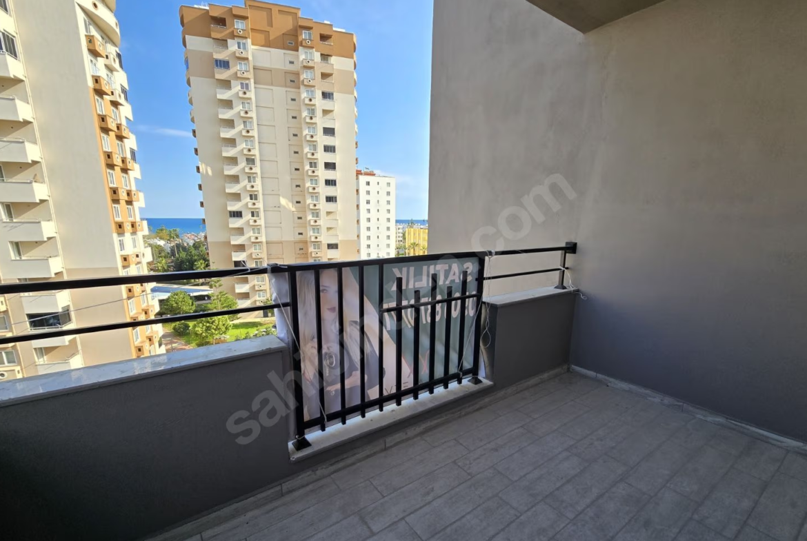 Mersin Erdemli Çeşmeli Mahallesi 1+1 74 m² Klima Satılık Daire