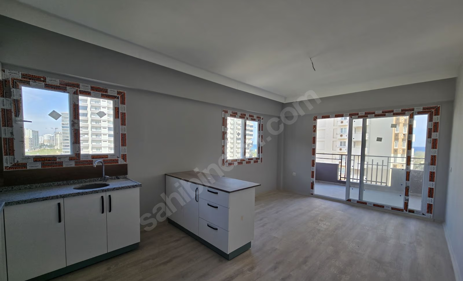 Mersin Erdemli Çeşmeli Mahallesi 1+1 74 m² Klima Satılık Daire