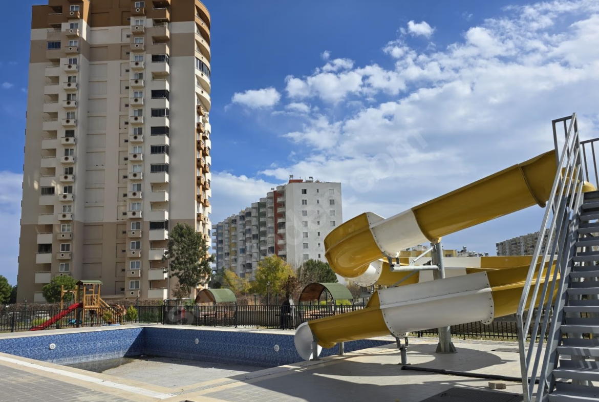 Mersin Erdemli Çeşmeli Mahallesi 1+1 74 m² Klima Satılık Daire