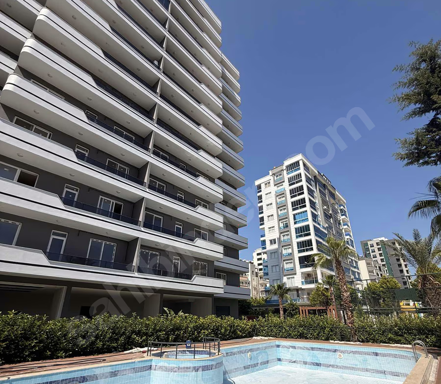 Mersin Erdemli Çeşmeli Mahallesi 1+1 80 m² Klima Satılık Daire