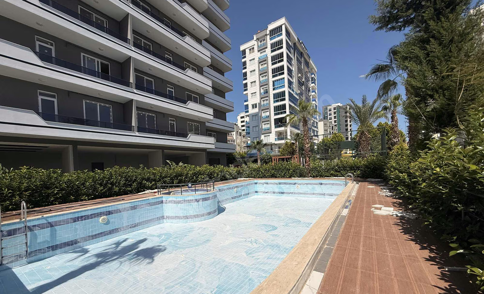 Mersin Erdemli Çeşmeli Mahallesi 1+1 80 m² Klima Satılık Daire 3 Mersin Erdemli Çeşmeli Mahallesi 1+1 80 m² Klima Satılık Daire