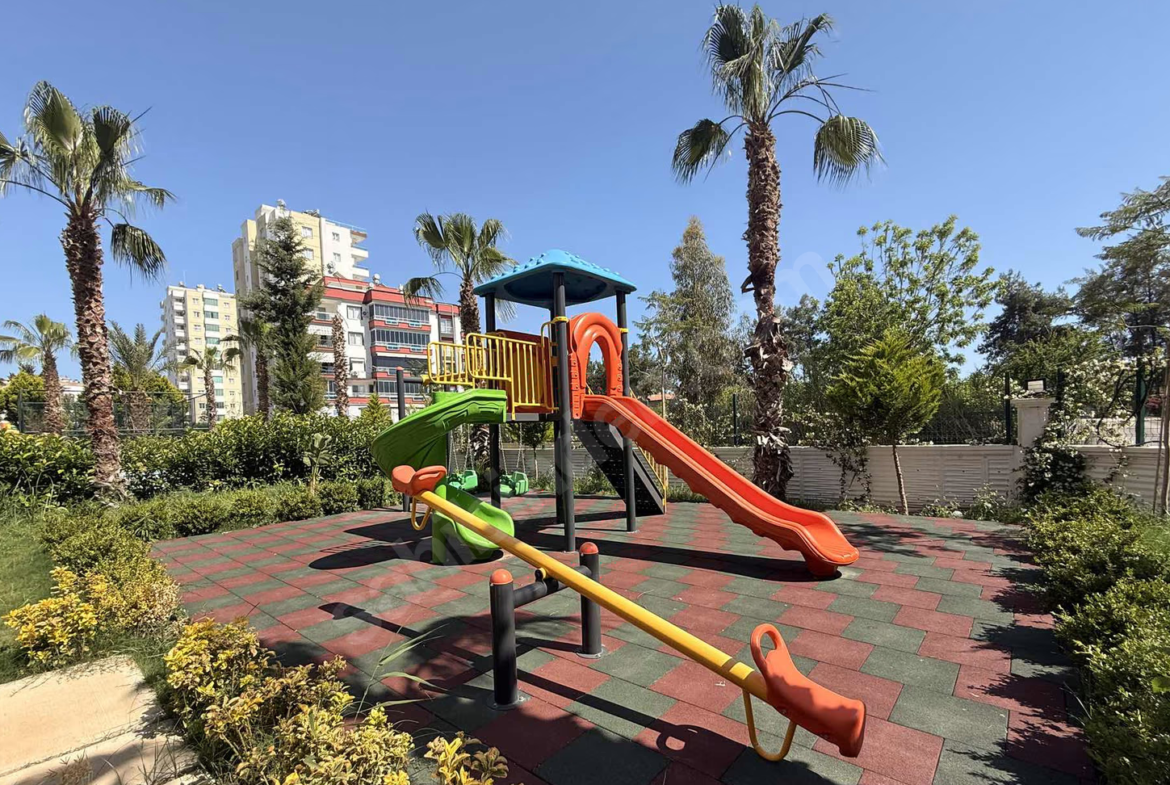 Mersin Erdemli Çeşmeli Mahallesi 1+1 80 m² Klima Satılık Daire