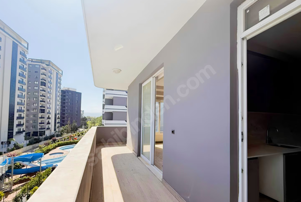 Mersin Erdemli Çeşmeli Mahallesi 1+1 80 m² Klima Satılık Daire