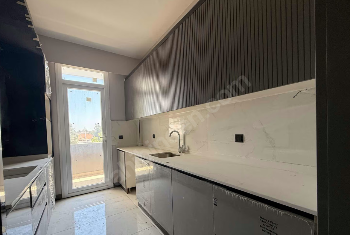 Mersin Erdemli Çeşmeli Mahallesi 1+1 80 m² Klima Satılık Daire