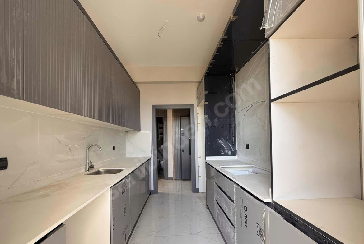 Mersin Erdemli Çeşmeli Mahallesi 1+1 80 m² Klima Satılık Daire