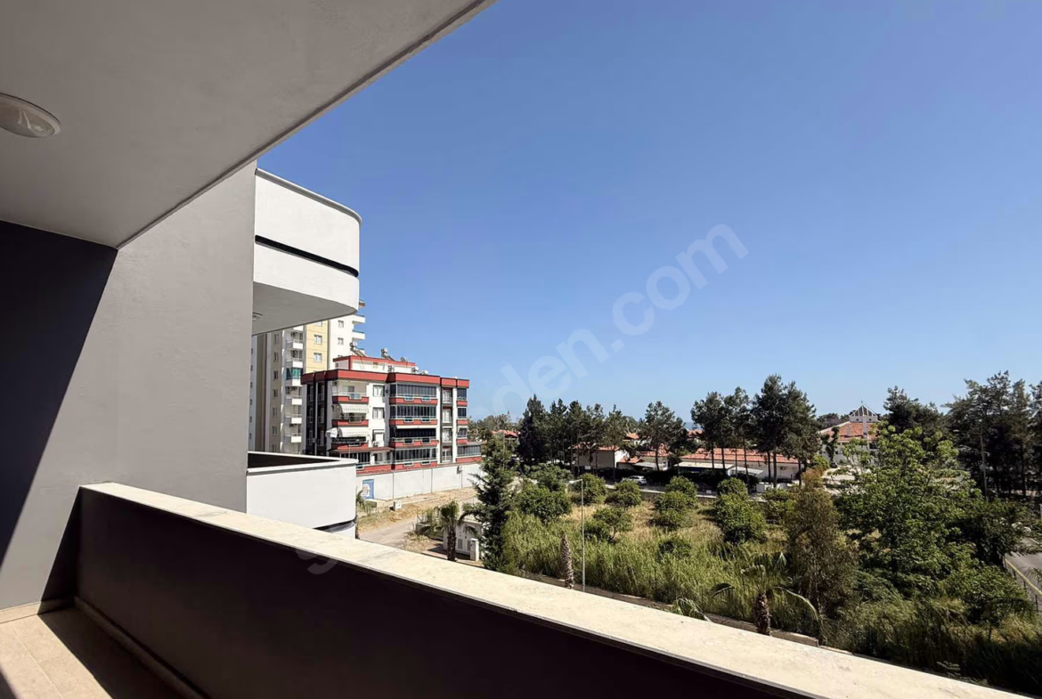 Mersin Erdemli Çeşmeli Mahallesi 1+1 80 m² Klima Satılık Daire
