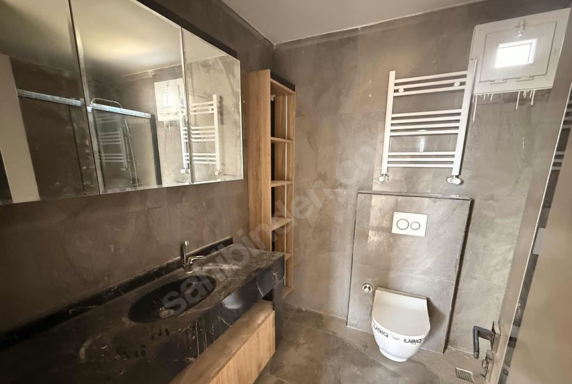 Mersin Erdemli Çeşmeli Mahallesi 1+1 80 m² Klima Satılık Daire