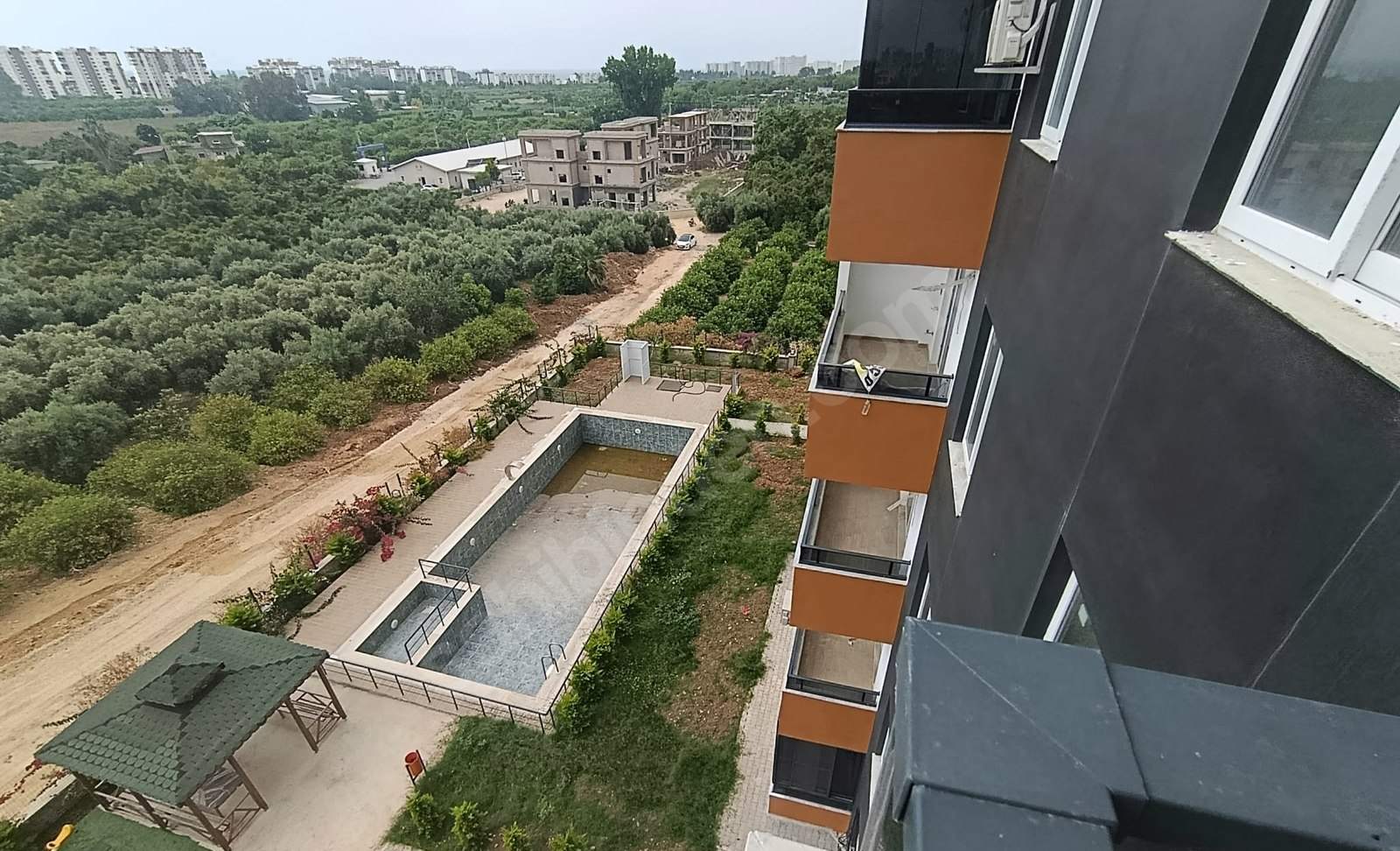 Mersin Erdemli Kargıpınarı Mahallesi 2+1 120 m² Doğalgaz Kombili Satılık Daire