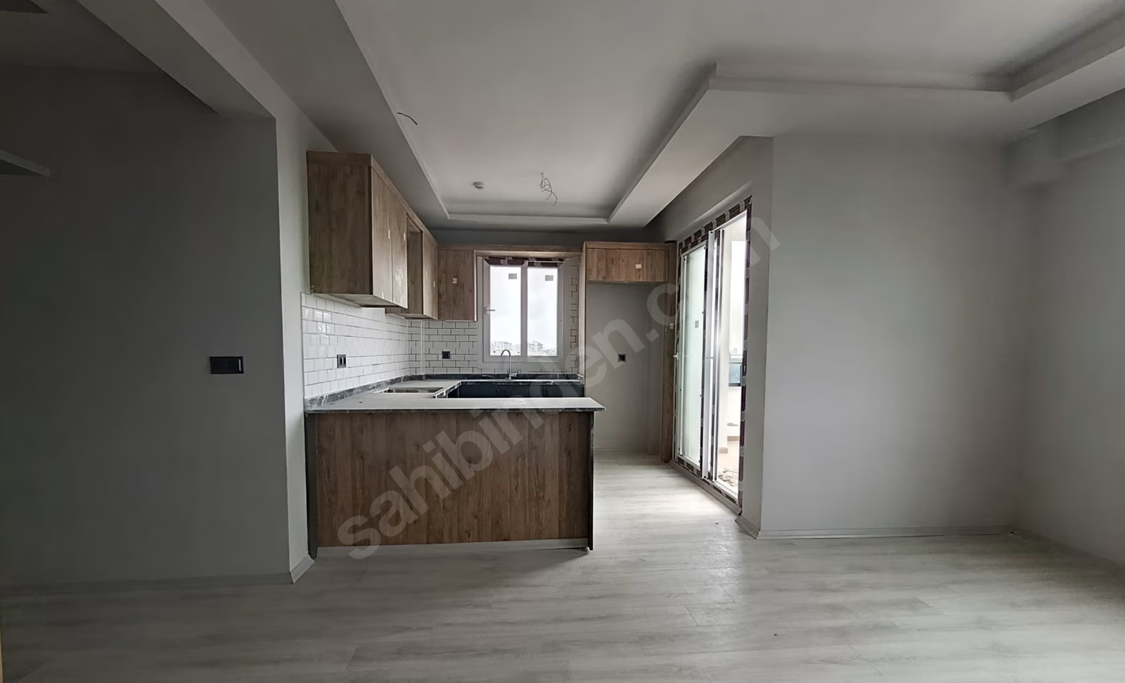 Mersin Erdemli Kargıpınarı Mahallesi 2+1 120 m² Doğalgaz Kombili Satılık Daire