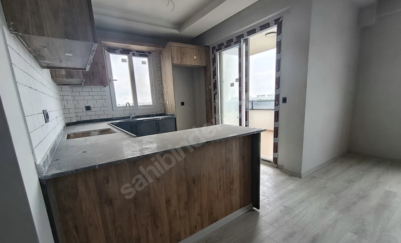 Mersin Erdemli Kargıpınarı Mahallesi 2+1 120 m² Doğalgaz Kombili Satılık Daire
