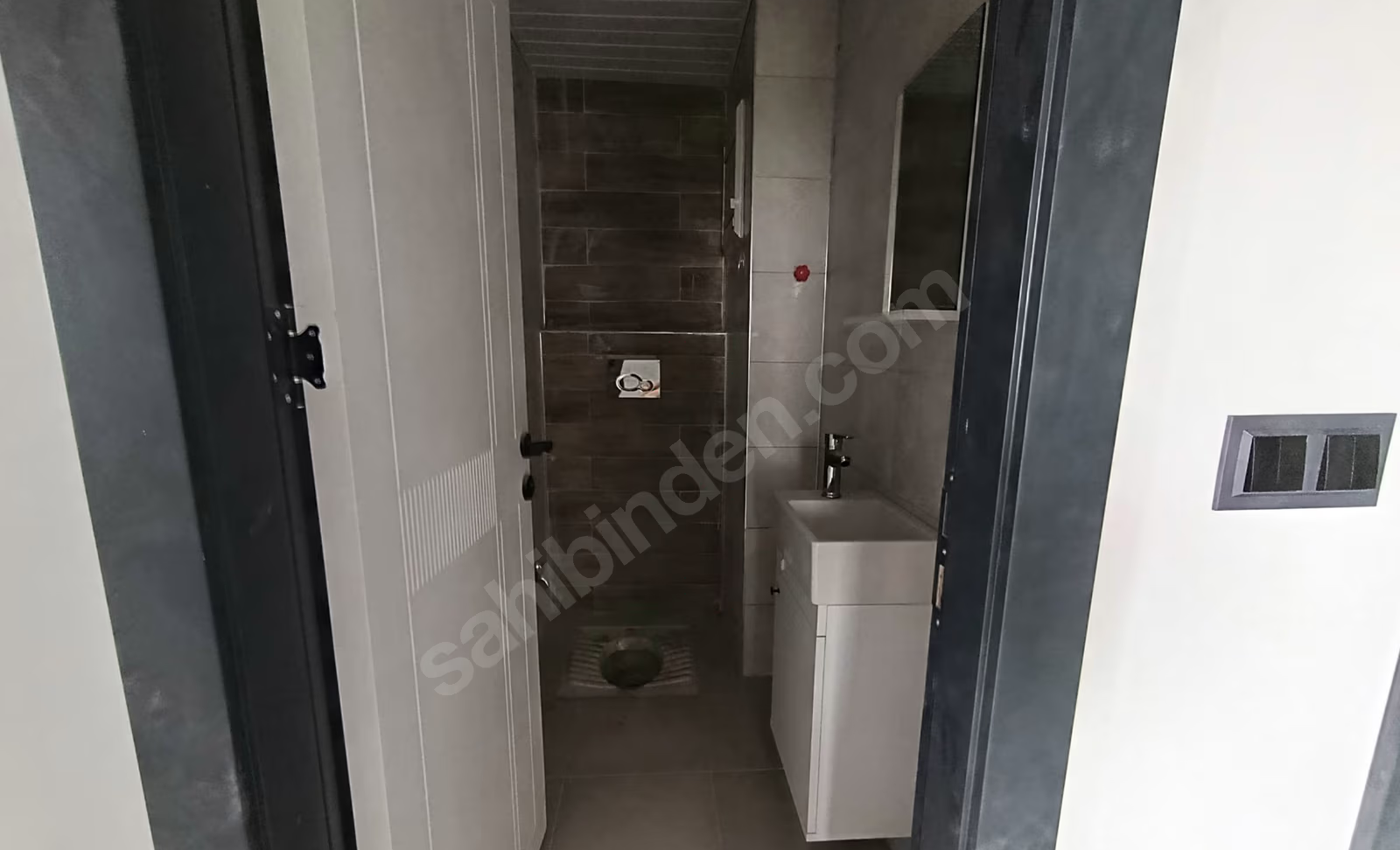 Mersin Erdemli Kargıpınarı Mahallesi 2+1 120 m² Doğalgaz Kombili Satılık Daire