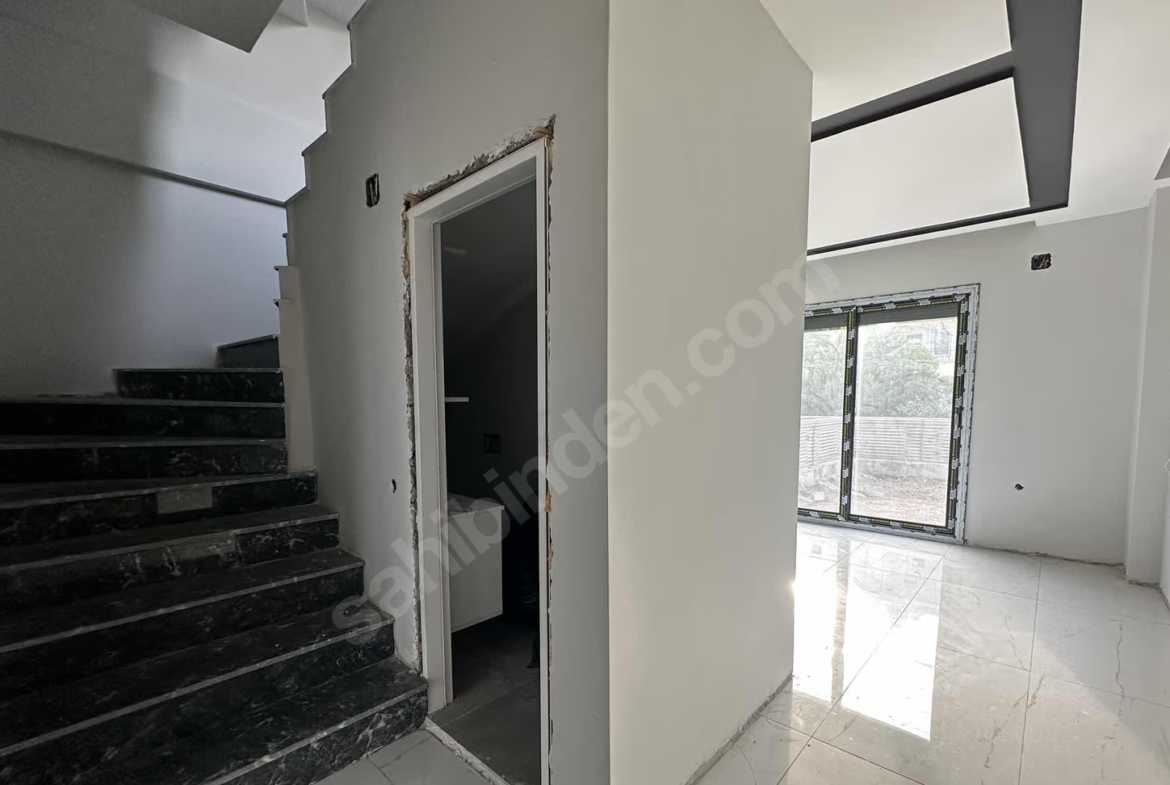 Mersin Erdemli Kargıpınarı Mahallesi 3+1 175 m² Klima Satılık Villa