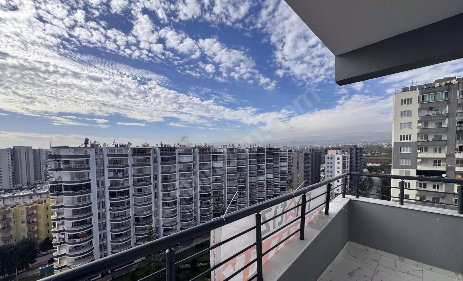 Mersin Erdemli Tömük Mahallesi 1+1 60 m² Klima Satılık Daire