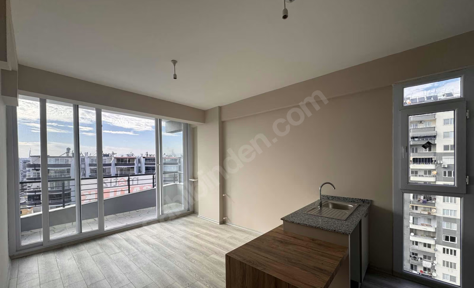 Mersin Erdemli Tömük Mahallesi 1+1 60 m² Klima Satılık Daire