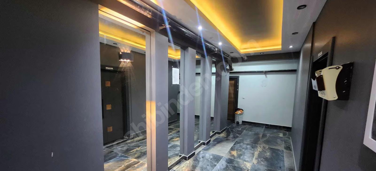 Mersin Mezitli 75. Yıl Mahallesi 1+1 55 m² Doğalgaz Kombili Satılık Daire