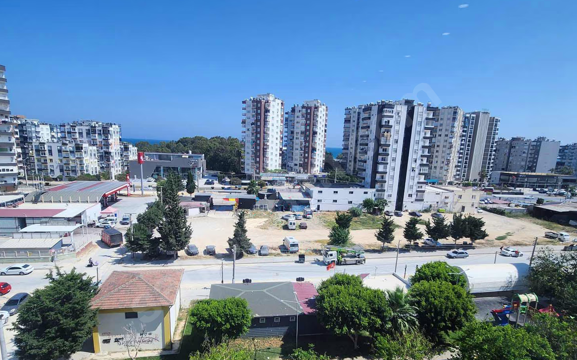 Mersin Mezitli 75. Yıl Mahallesi 1+1 55 m² Doğalgaz Kombili Satılık Daire