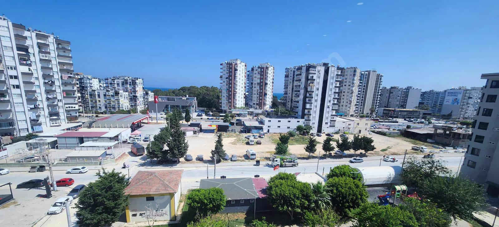 Mersin Mezitli 75. Yıl Mahallesi 1+1 55 m² Doğalgaz Kombili Satılık Daire