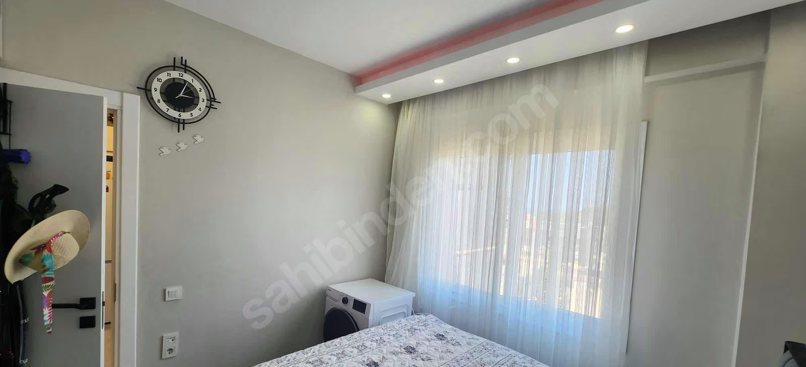 Mersin Mezitli 75. Yıl Mahallesi 1+1 55 m² Doğalgaz Kombili Satılık Daire
