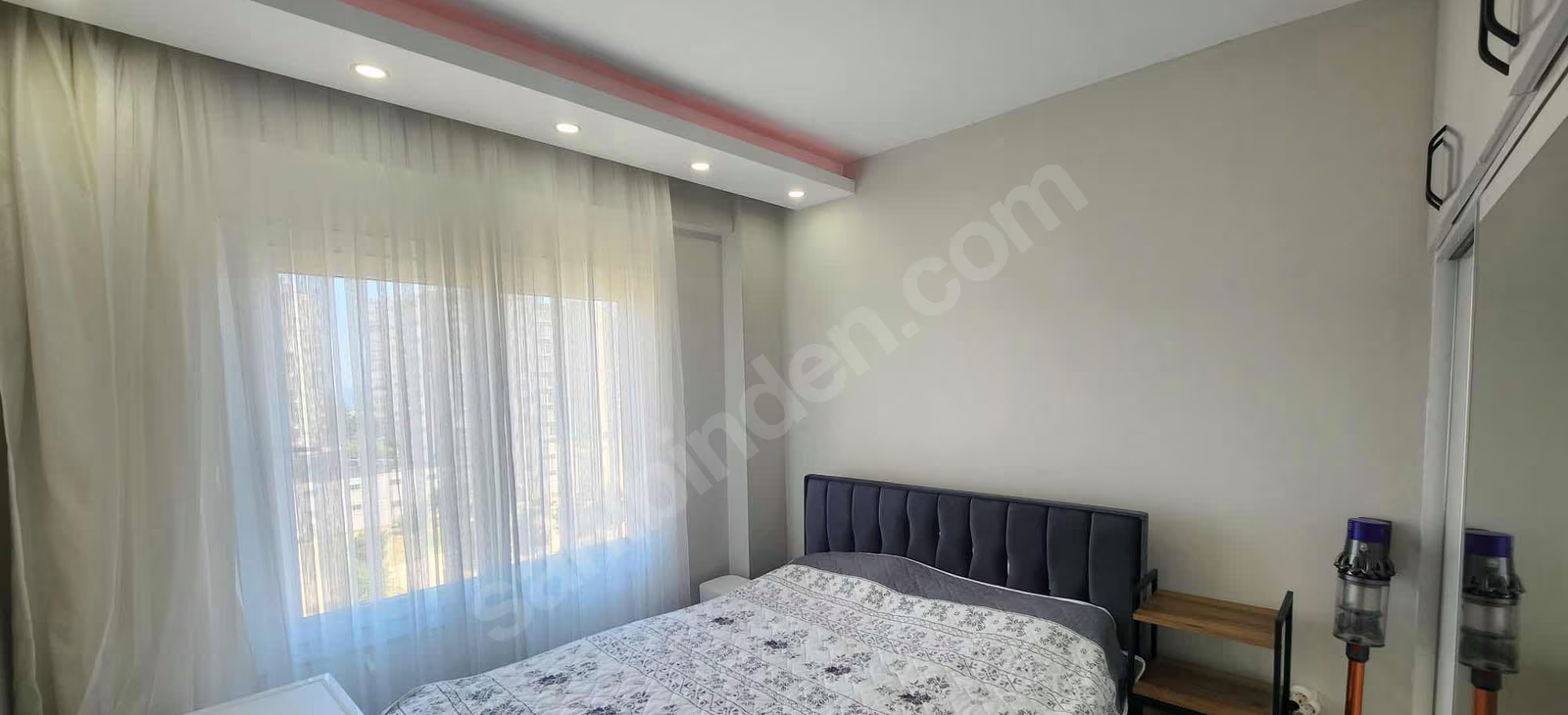 Mersin Mezitli 75. Yıl Mahallesi 1+1 55 m² Doğalgaz Kombili Satılık Daire