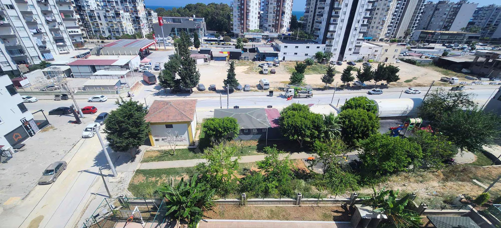 Mersin Mezitli 75. Yıl Mahallesi 1+1 55 m² Doğalgaz Kombili Satılık Daire