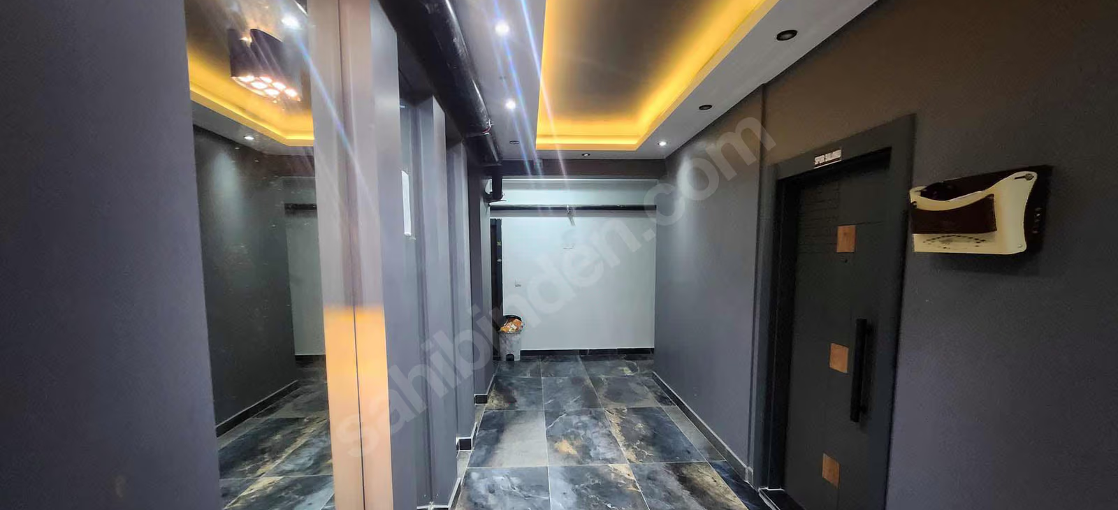 Mersin Mezitli 75. Yıl Mahallesi 1+1 55 m² Doğalgaz Kombili Satılık Daire
