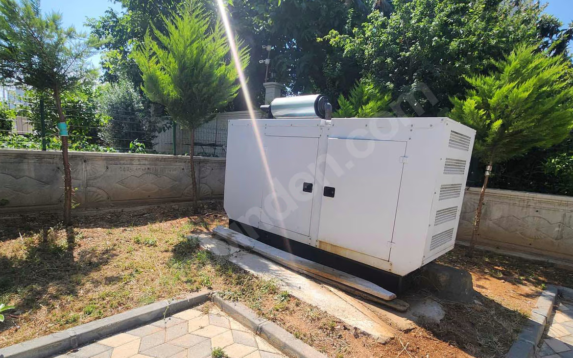 Mersin Mezitli 75. Yıl Mahallesi 1+1 55 m² Doğalgaz Kombili Satılık Daire