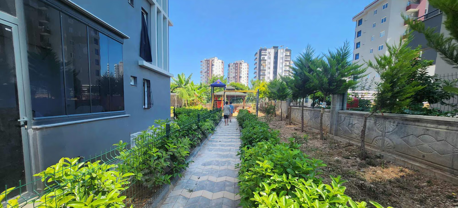 Mersin Mezitli 75. Yıl Mahallesi 1+1 55 m² Doğalgaz Kombili Satılık Daire