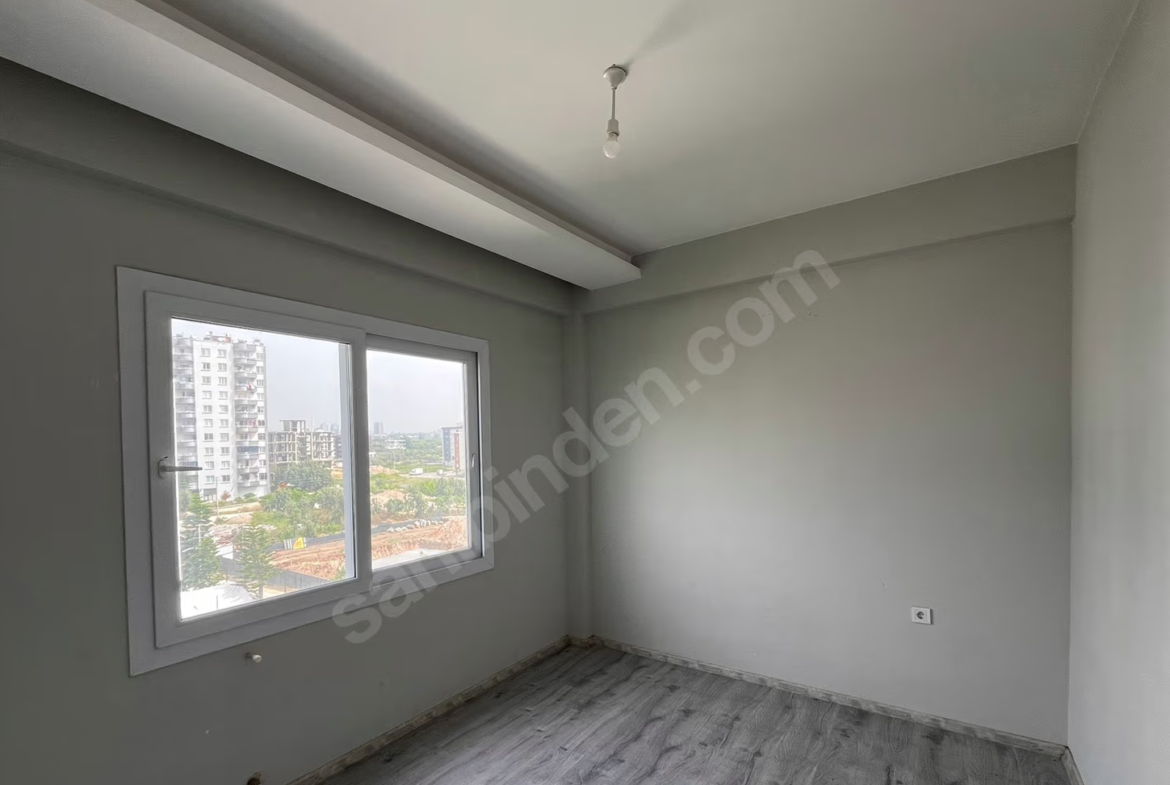 Mersin Mezitli 75. Yıl Mahallesi 1+1 55 m² Klima Satılık Daire