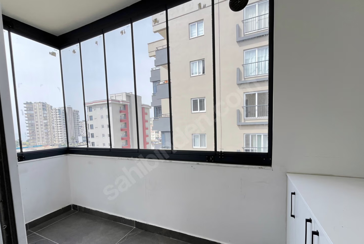 Mersin Mezitli 75. Yıl Mahallesi 1+1 55 m² Klima Satılık Daire
