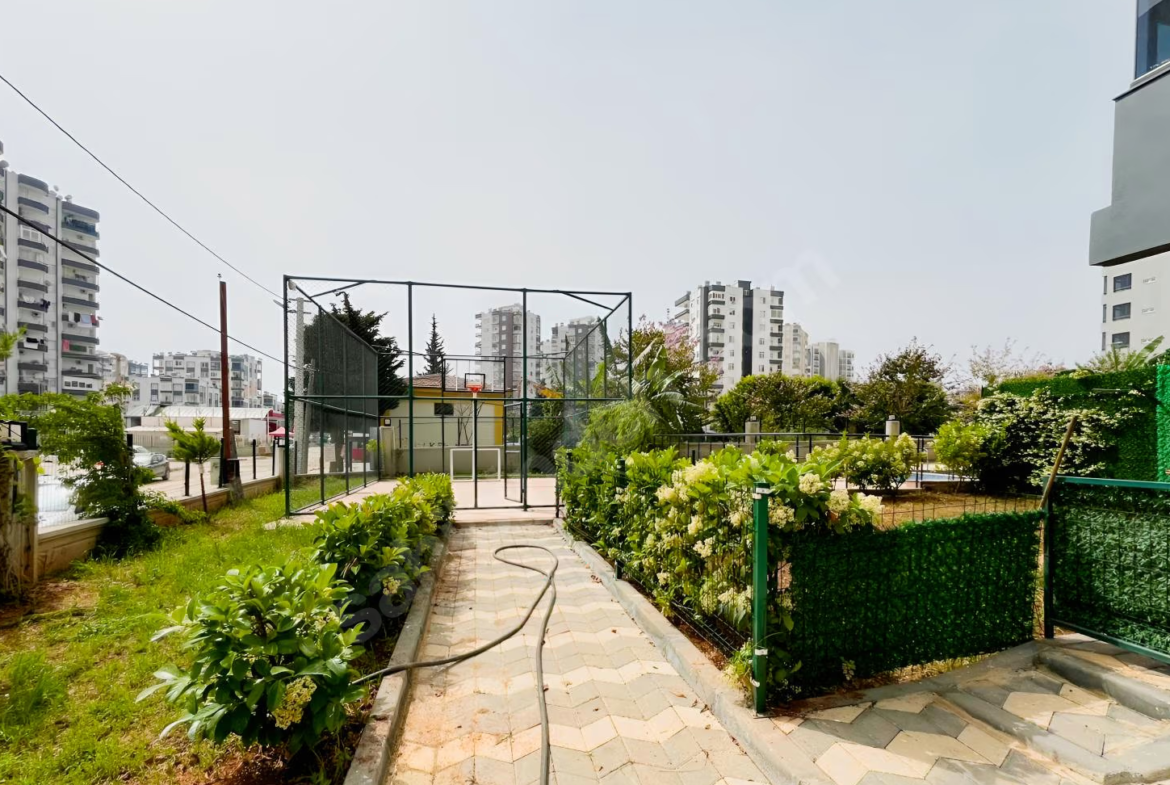 Mersin Mezitli 75. Yıl Mahallesi 1+1 55 m² Klima Satılık Daire