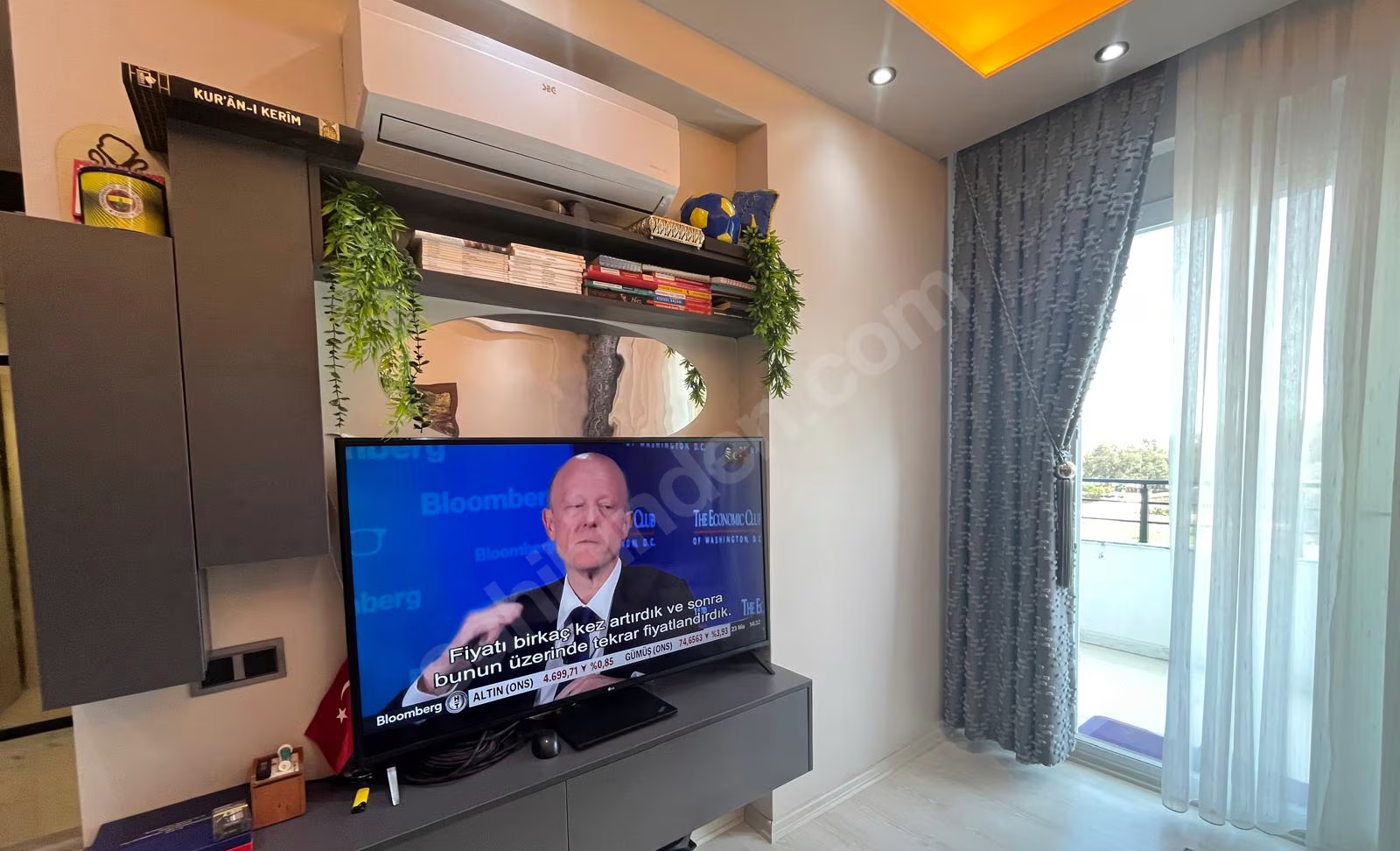 Mersin Mezitli 75. Yıl Mahallesi 1+1 60 m² Klima Satılık Daire