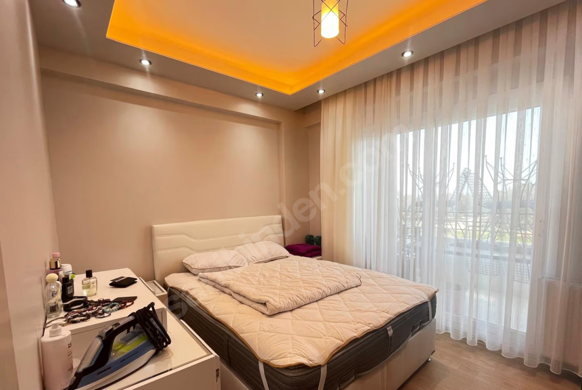 Mersin Mezitli 75. Yıl Mahallesi 1+1 60 m² Klima Satılık Daire