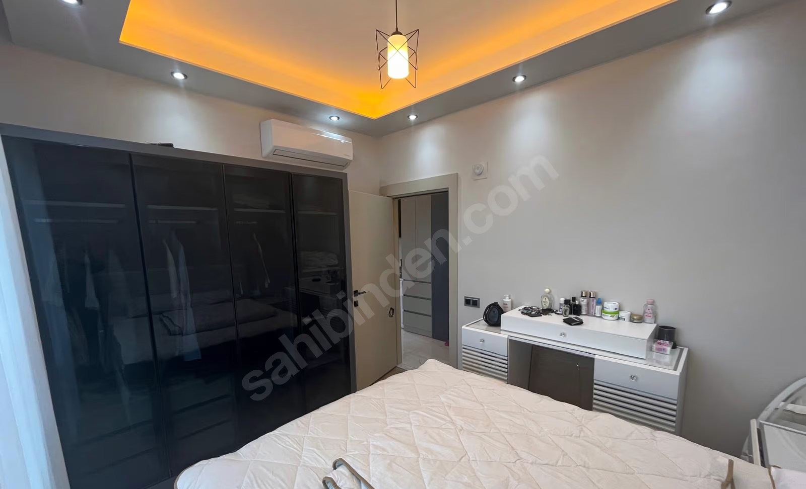 Mersin Mezitli 75. Yıl Mahallesi 1+1 60 m² Klima Satılık Daire