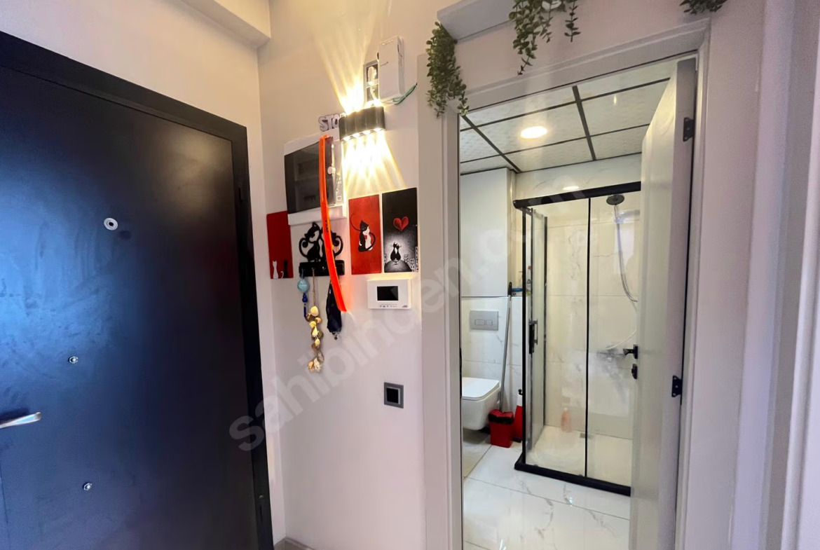 Mersin Mezitli 75. Yıl Mahallesi 1+1 60 m² Klima Satılık Daire