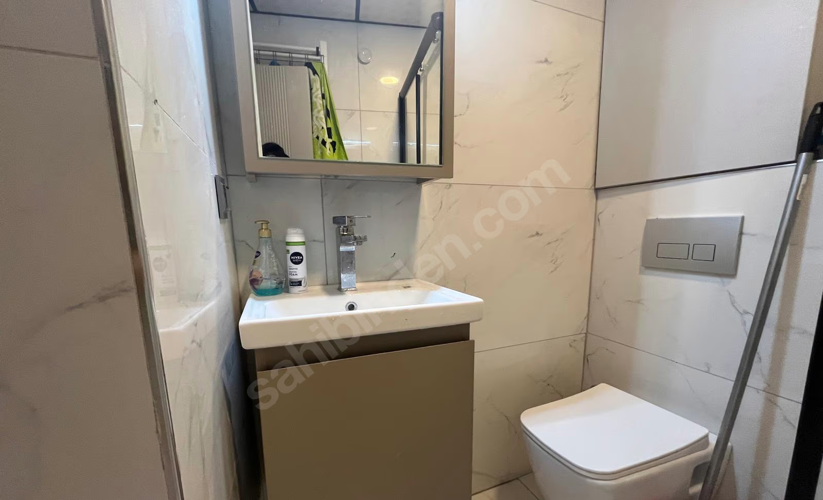 Mersin Mezitli 75. Yıl Mahallesi 1+1 60 m² Klima Satılık Daire