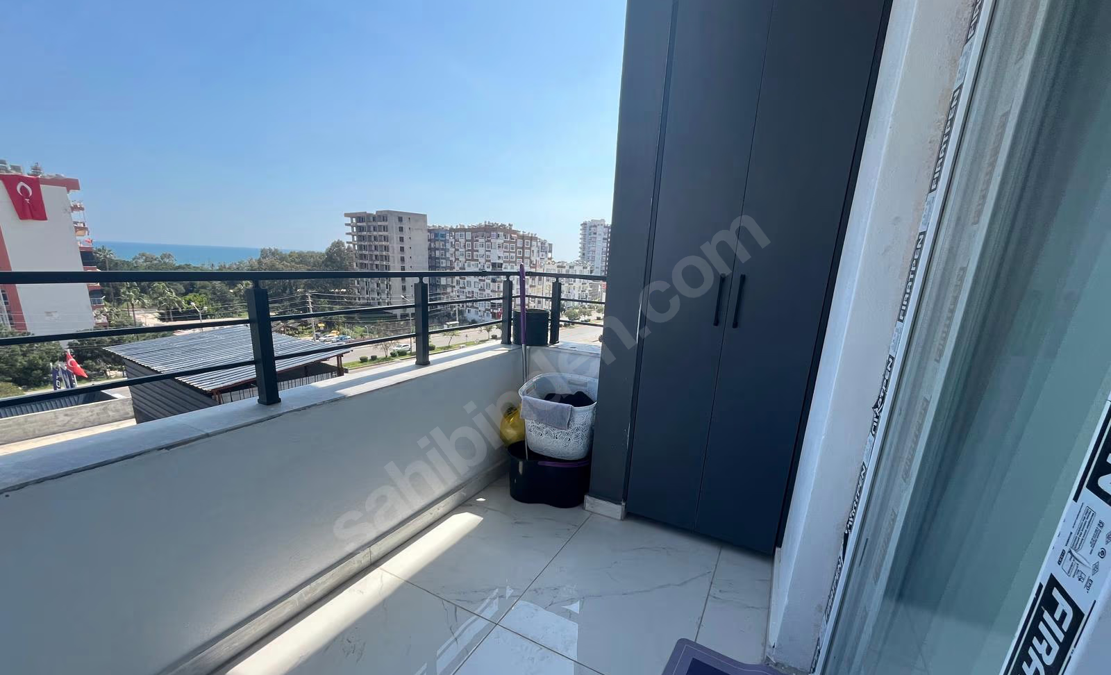 Mersin Mezitli 75. Yıl Mahallesi 1+1 60 m² Klima Satılık Daire