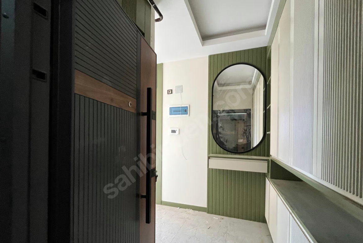 Mersin Mezitli 75. Yıl Mahallesi 1+1 70 m² Doğalgaz Kombili Kiralık Daire