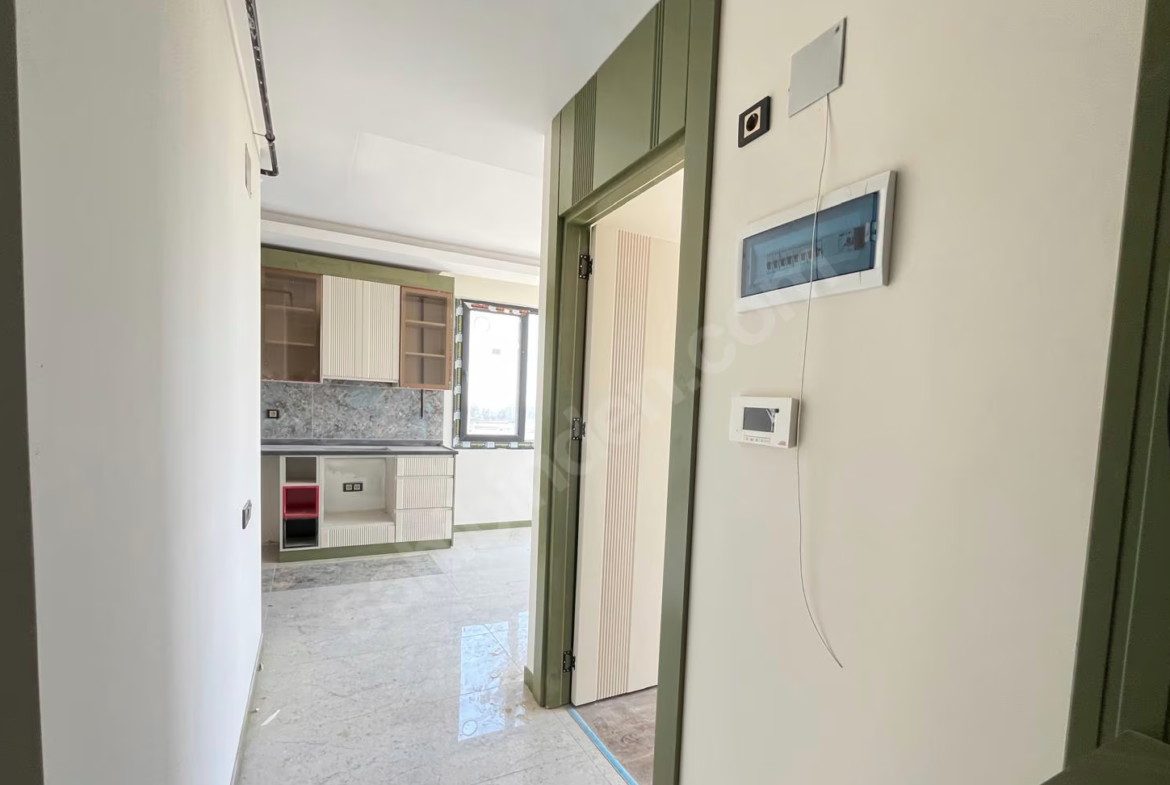 Mersin Mezitli 75. Yıl Mahallesi 1+1 70 m² Doğalgaz Kombili Kiralık Daire