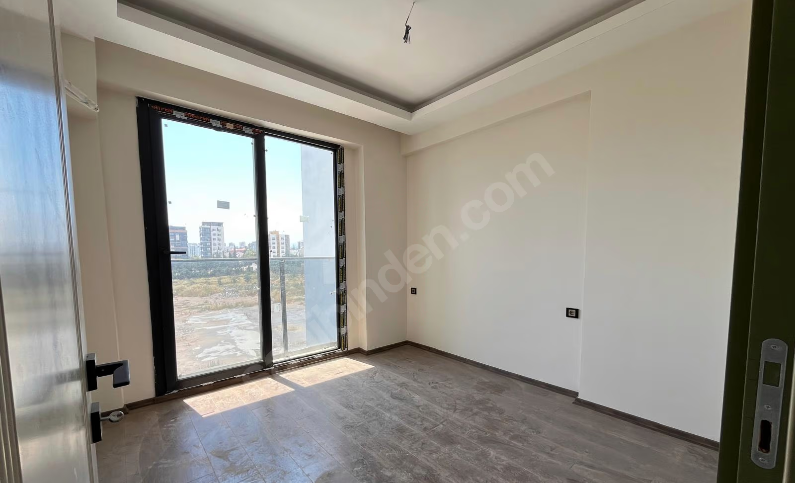 Mersin Mezitli 75. Yıl Mahallesi 1+1 70 m² Doğalgaz Kombili Kiralık Daire