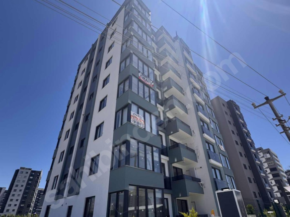 Mersin Mezitli 75. Yıl Mahallesi 1+1 70 m² Doğalgaz Kombili Satılık Daire