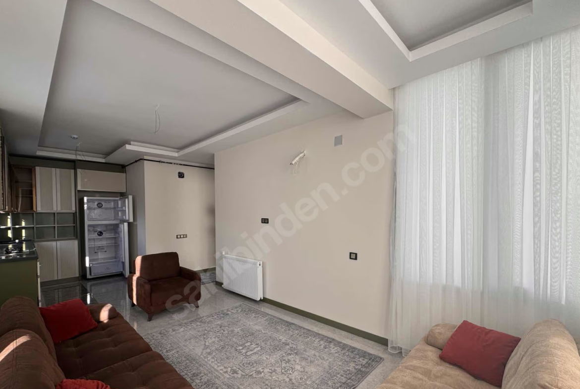 Mersin Mezitli 75. Yıl Mahallesi 1+1 70 m² Doğalgaz Kombili Satılık Daire
