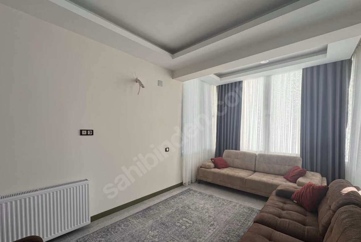 Mersin Mezitli 75. Yıl Mahallesi 1+1 70 m² Doğalgaz Kombili Satılık Daire