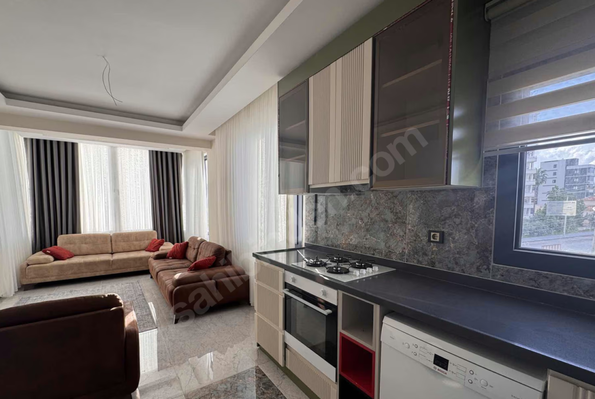 Mersin Mezitli 75. Yıl Mahallesi 1+1 70 m² Doğalgaz Kombili Satılık Daire